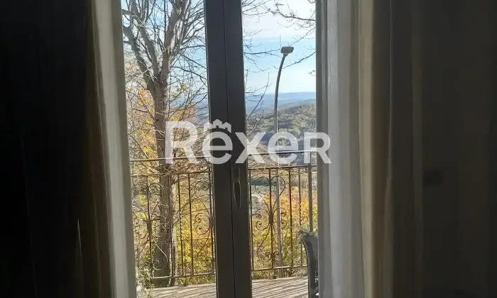 Rexer-Pennapiedimonte-Palazzina-su-tre-piani-con-appartamenti-balconi-e-riscaldamento-autonomo-a-metano-Altro