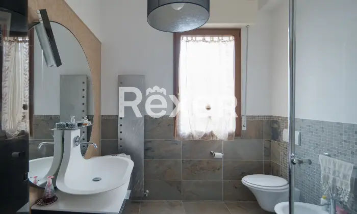 Rexer-Poggio-Torriana-Villa-indipendente-su-un-unico-livello-con-giardino-Altro