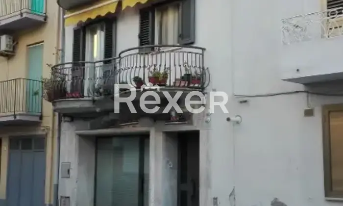 Rexer-Montenero-di-Bisaccia-Appartamento-su-livelli-con-mansarda-camino-e-terrazzo-Altro