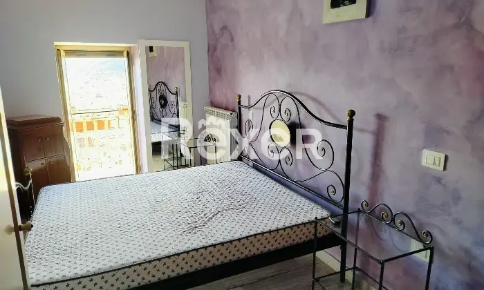 Rexer-Celano-Casa-in-vendita-nel-cuore-del-centro-storico-di-Celano-CameraDaLetto