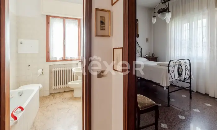 Rexer-Bologna-Trilocale-al-piano-primo-Altro