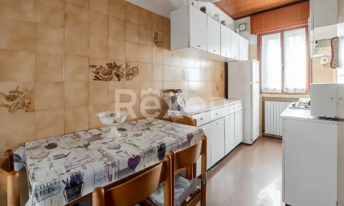 Rexer-Bologna-Trilocale-al-piano-primo-Altro