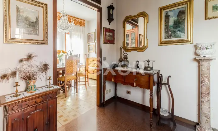 Rexer-Bologna-Trilocale-al-piano-primo-Altro