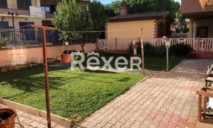 Rexer-Alba-Adriatica-Casa-indipendente-in-vendita-in-Via-Cesare-Battisti-Lungomare-Alba-Adriatica-Altro