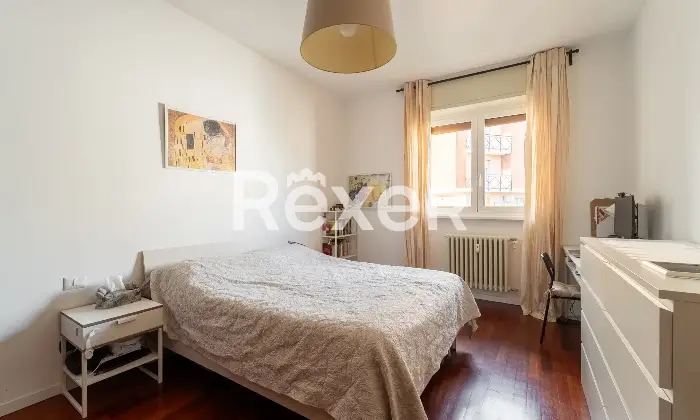 Rexer-Milano-Ultimo-piano-luminoso-con-balcone-e-box-la-tua-nuova-opportunit-in-citt-Altro