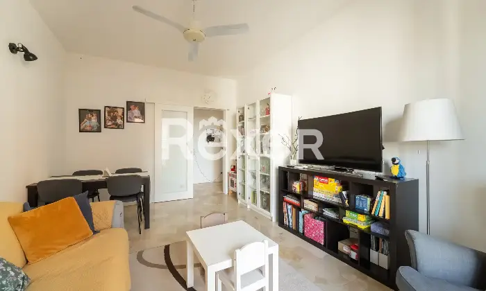 Rexer-Milano-Ultimo-piano-luminoso-con-balcone-e-box-la-tua-nuova-opportunit-in-citt-Altro