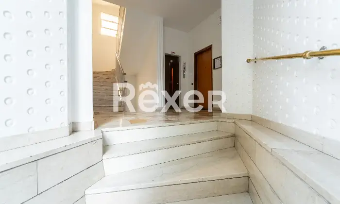 Rexer-Milano-Bilocale-piano-alto-zona-Washington-Altro