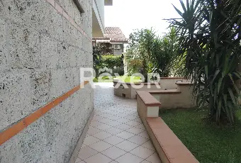 Rexer-Terni-Villetta-a-schiera-zona-residenziale-ottimo-stato-Giardino