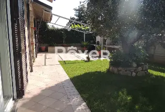 Rexer-Terni-Villetta-a-schiera-zona-residenziale-ottimo-stato-Giardino