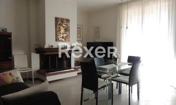 Rexer-Terni-Villetta-a-schiera-zona-residenziale-ottimo-stato-Sala-da-pranzo