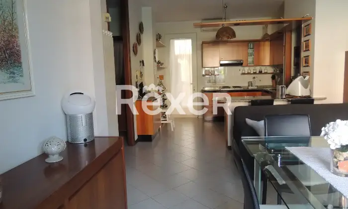 Rexer-Terni-Villetta-a-schiera-zona-residenziale-ottimo-stato-Cucina