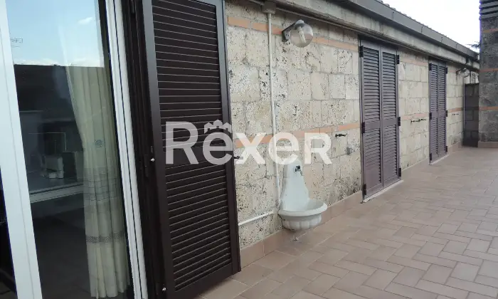 Rexer-Terni-Villetta-a-schiera-zona-residenziale-ottimo-stato-Terrazzo