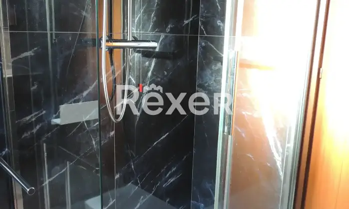 Rexer-Terni-Villetta-a-schiera-zona-residenziale-ottimo-stato-Bagno