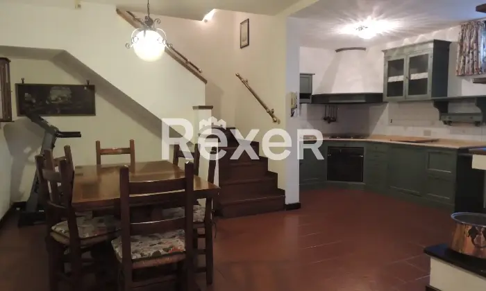 Rexer-Terni-Villetta-a-schiera-zona-residenziale-ottimo-stato-Taverna