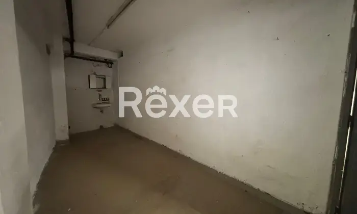 Rexer-Savona-Box-auto-a-pochi-passi-dal-mare-Altro