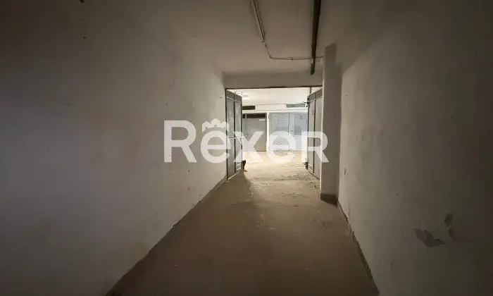 Rexer-Savona-Box-auto-a-pochi-passi-dal-mare-Altro