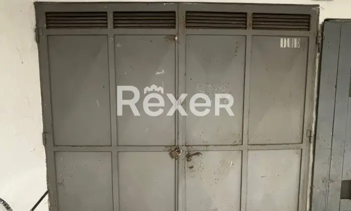 Rexer-Savona-Box-auto-a-pochi-passi-dal-mare-Altro