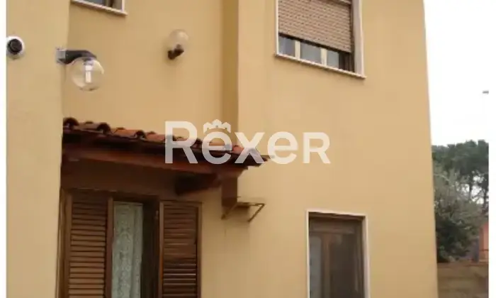 Rexer-Pieve-A-Nievole-Complesso-residenziale-con-due-unit-indipendenti-giardino-box-e-pertinenze-m-totali-Altro