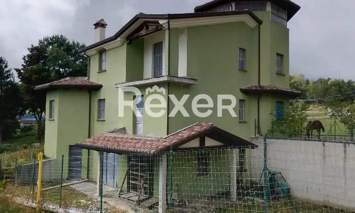 Rexer-Montecopiolo-Casa-Indipendente-internamente-al-grezzo-in-vendita-in-via-Mazzini-a-Montecopiolo-RN-Altro