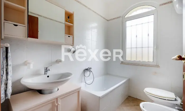 Rexer-Scanzano-Jonico-Villa-Bifamiliare-con-Ampio-Giardino-e-Terreno-a-Pochi-Minuti-dal-Mare-Altro