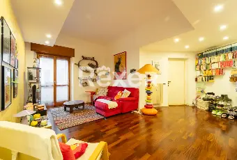 Rexer-Milano-Appartamento-di-mq-con-cantina-Zona-Washington-MM-De-Angeli-e-MM-Bolivar-Altro