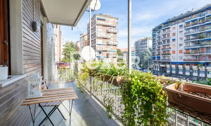 Rexer-Milano-CINQUE-LOCALI-CON-TRIPLA-ESPOSIZIONE-Altro