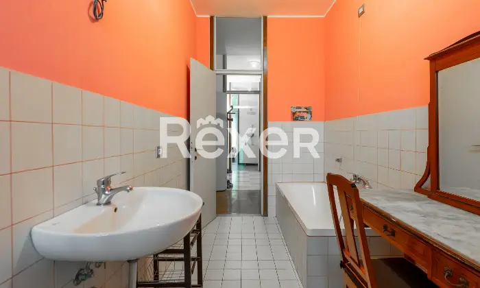 Rexer-Milano-CINQUE-LOCALI-CON-TRIPLA-ESPOSIZIONE-Altro