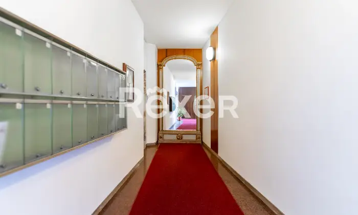 Rexer-Milano-CINQUE-LOCALI-CON-TRIPLA-ESPOSIZIONE-Altro