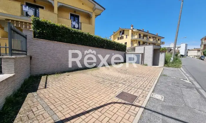 Rexer-Palestrina-Trilocale-moderno-con-terrazzi-posto-auto-e-cantina-Via-Santa-Maria-Palestrina-Altro