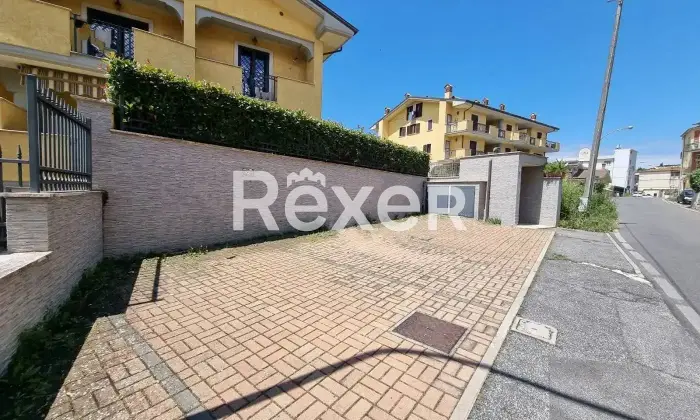 Rexer-Palestrina-Trilocale-moderno-con-terrazzi-posto-auto-e-cantina-Via-Santa-Maria-Palestrina-Altro