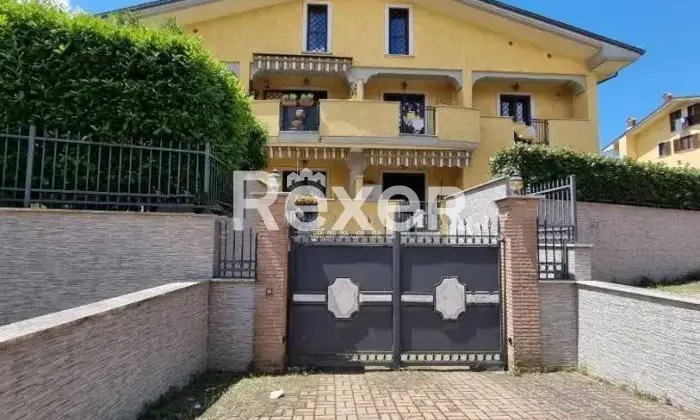 Rexer-Palestrina-Trilocale-moderno-con-terrazzi-posto-auto-e-cantina-Via-Santa-Maria-Palestrina-Altro