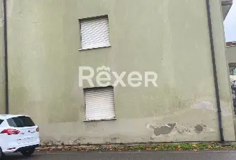 Rexer-Trecenta-Appartamento-al-secondo-piano-con-box-cantina-e-doppi-balconi-Altro