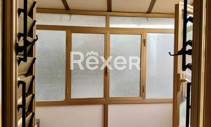 Rexer-Conca-Casale-Casa-su-livelli-Altro