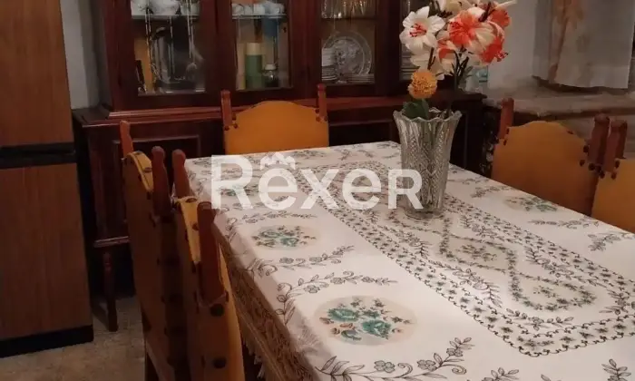Rexer-Conca-Casale-Casa-su-livelli-Altro