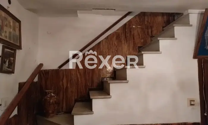 Rexer-Conca-Casale-Casa-su-livelli-Altro
