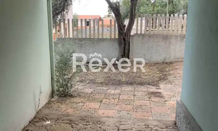 Rexer-Badesi-Villa-indipendente-al-centro-di-Badesi-Cortile