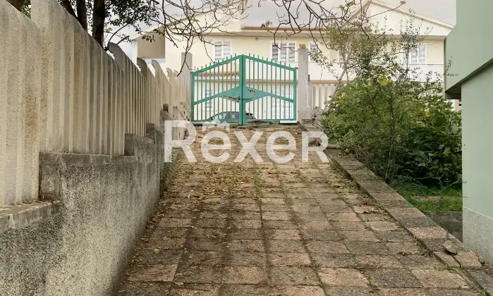 Rexer-Badesi-Villa-indipendente-al-centro-di-Badesi-Ingresso