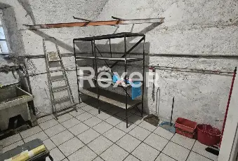 Rexer-Valdengo-Casa-di-fine-schiera-con-ampio-box-e-terreno-Deposito