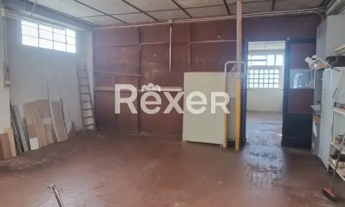 Rexer-Valdengo-Casa-di-fine-schiera-con-ampio-box-e-terreno-Box