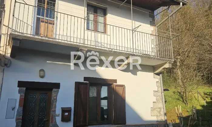 Rexer-Valdengo-Casa-di-fine-schiera-con-ampio-box-e-terreno-Giardino