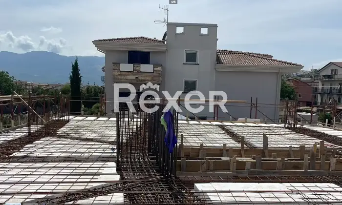 Rexer-Villa-dAgri-Villa-bifamiliare-di-pregio-a-Villa-dAgri-via-Pedali-le-Grotte-Altro