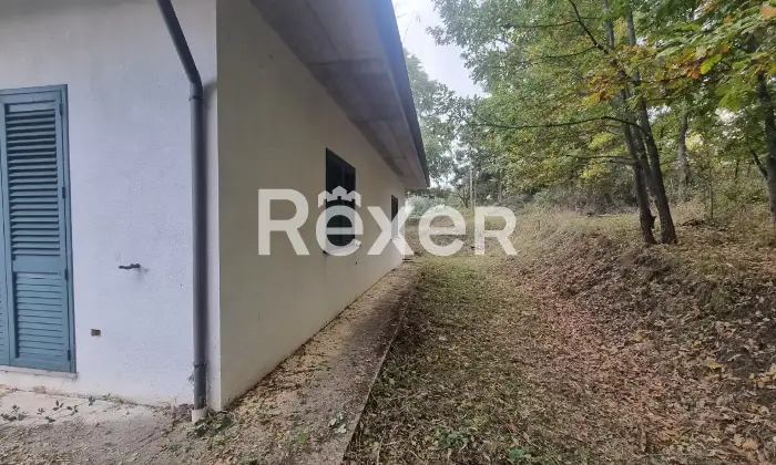 Rexer-Savoia-di-Lucania-Villetta-di-mq-da-ultimare-con-terreno-Altro