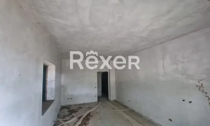 Rexer-Savoia-di-Lucania-Villetta-da-ultimare-con-terreno-in-vendita-a-Savoia-di-Lucania-Altro