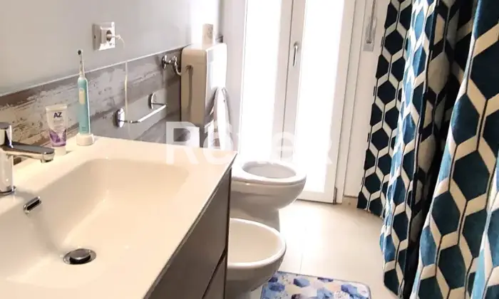 Rexer-Comacchio-Elegante-appartamento-a-soli-mt-dal-mare-Bagno