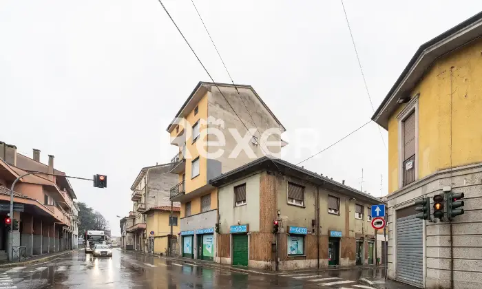 Rexer-San-Vittore-Olona-Palazzo-composto-da-Appartamenti-un-locale-commerciale-e-cantine-Altro