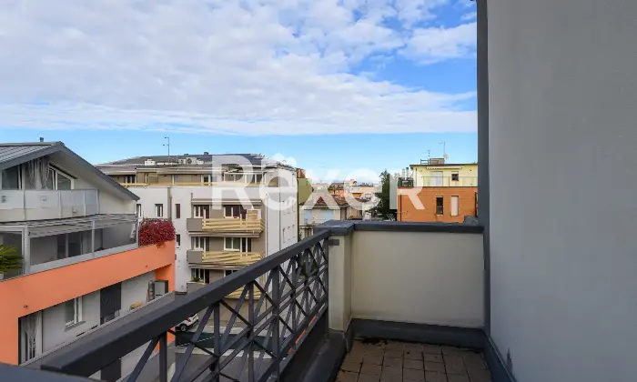 Rexer-Padova-Luminoso-ultimo-piano-su-due-livelli-Altro