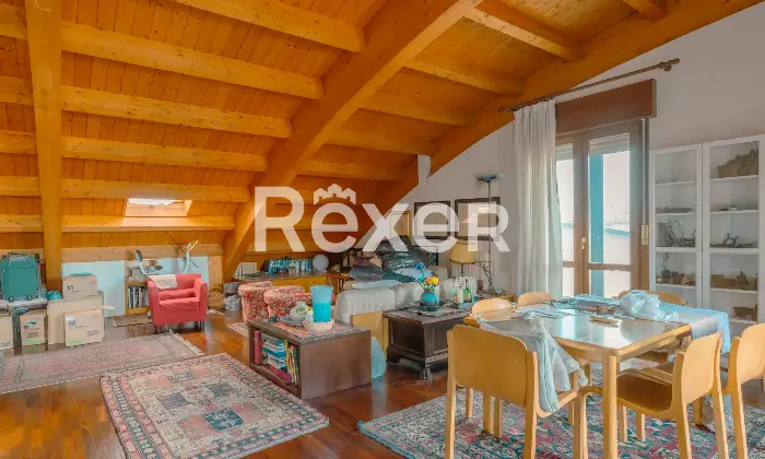 Rexer-Padova-Luminoso-ultimo-piano-su-due-livelli-Altro