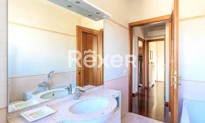 Rexer-Padova-Luminoso-ultimo-piano-su-due-livelli-Altro