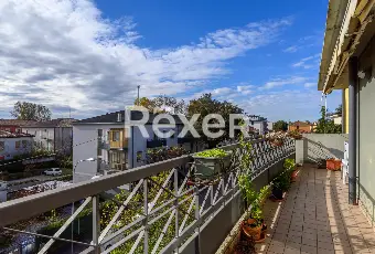 Rexer-Padova-Luminoso-ultimo-piano-su-due-livelli-Altro