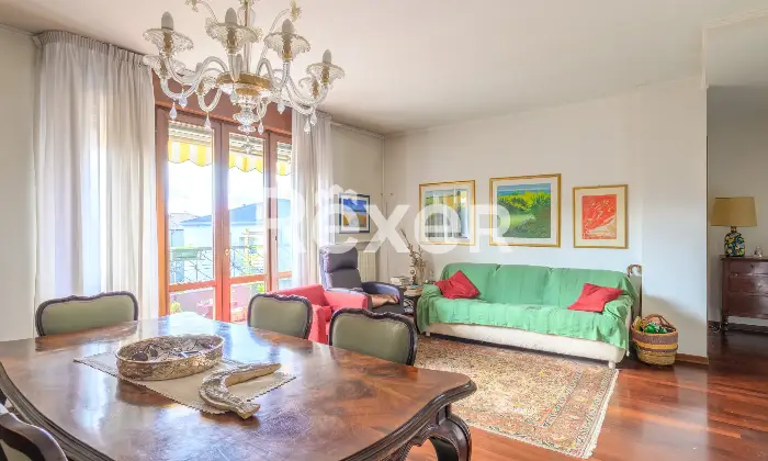 Rexer-Padova-Luminoso-ultimo-piano-su-due-livelli-Altro